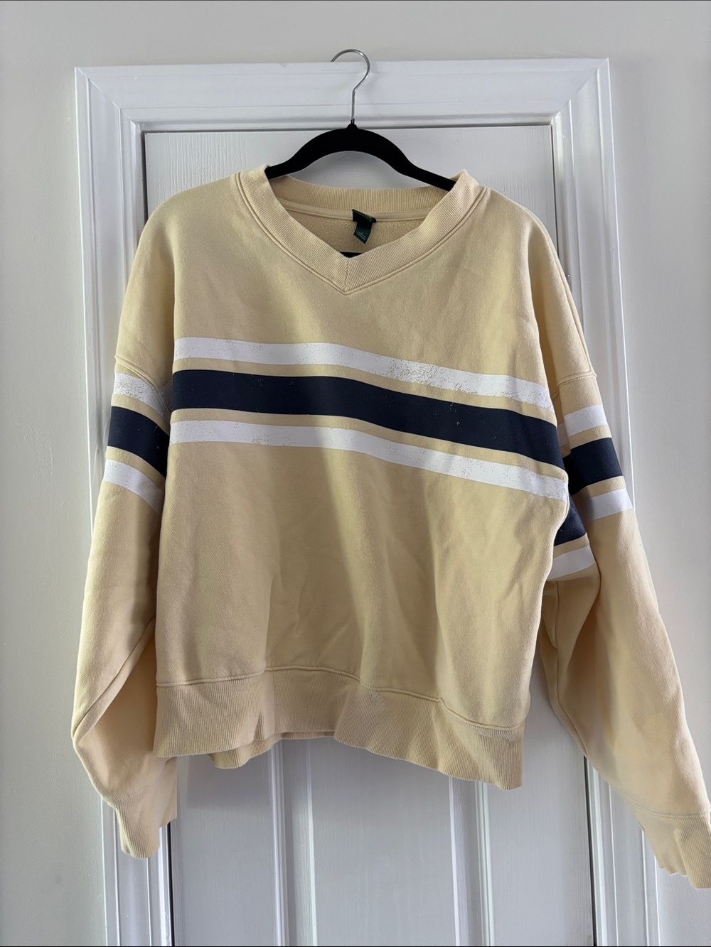 Yellow/Navy Vneck Pullover
